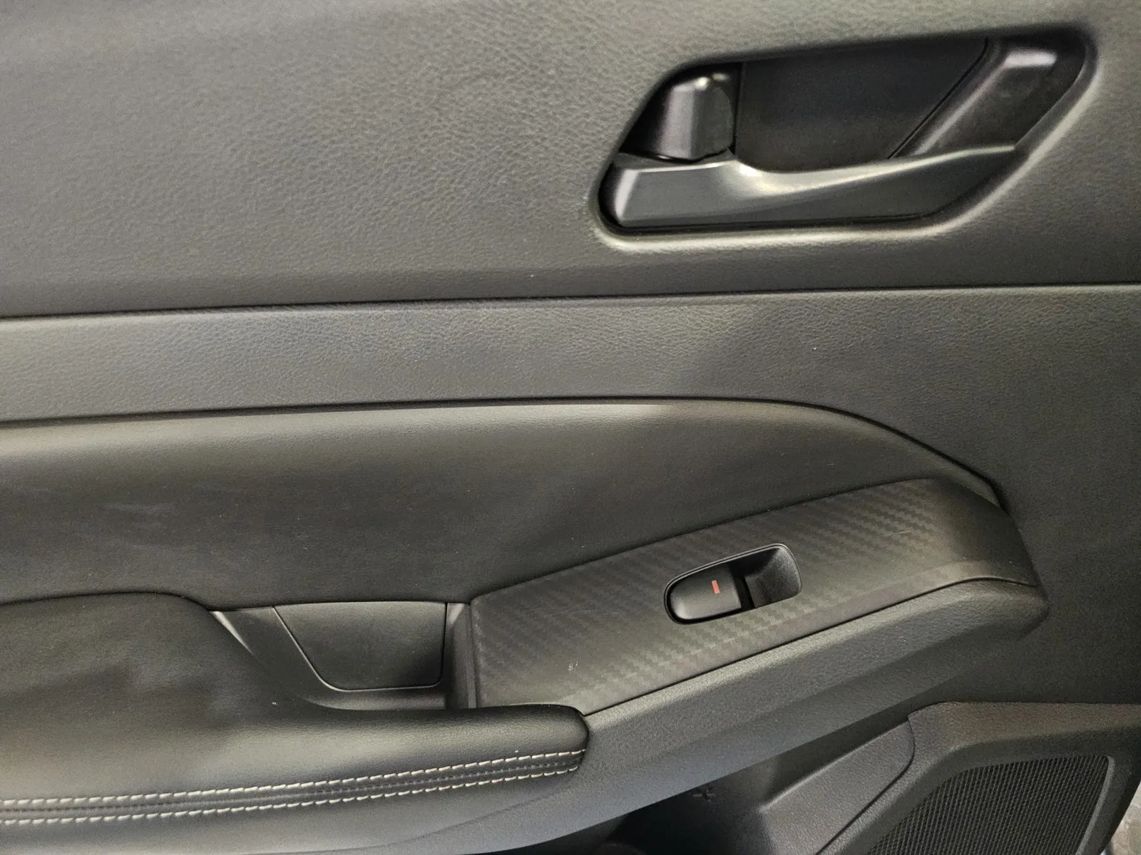 Nissan Altima photo 11