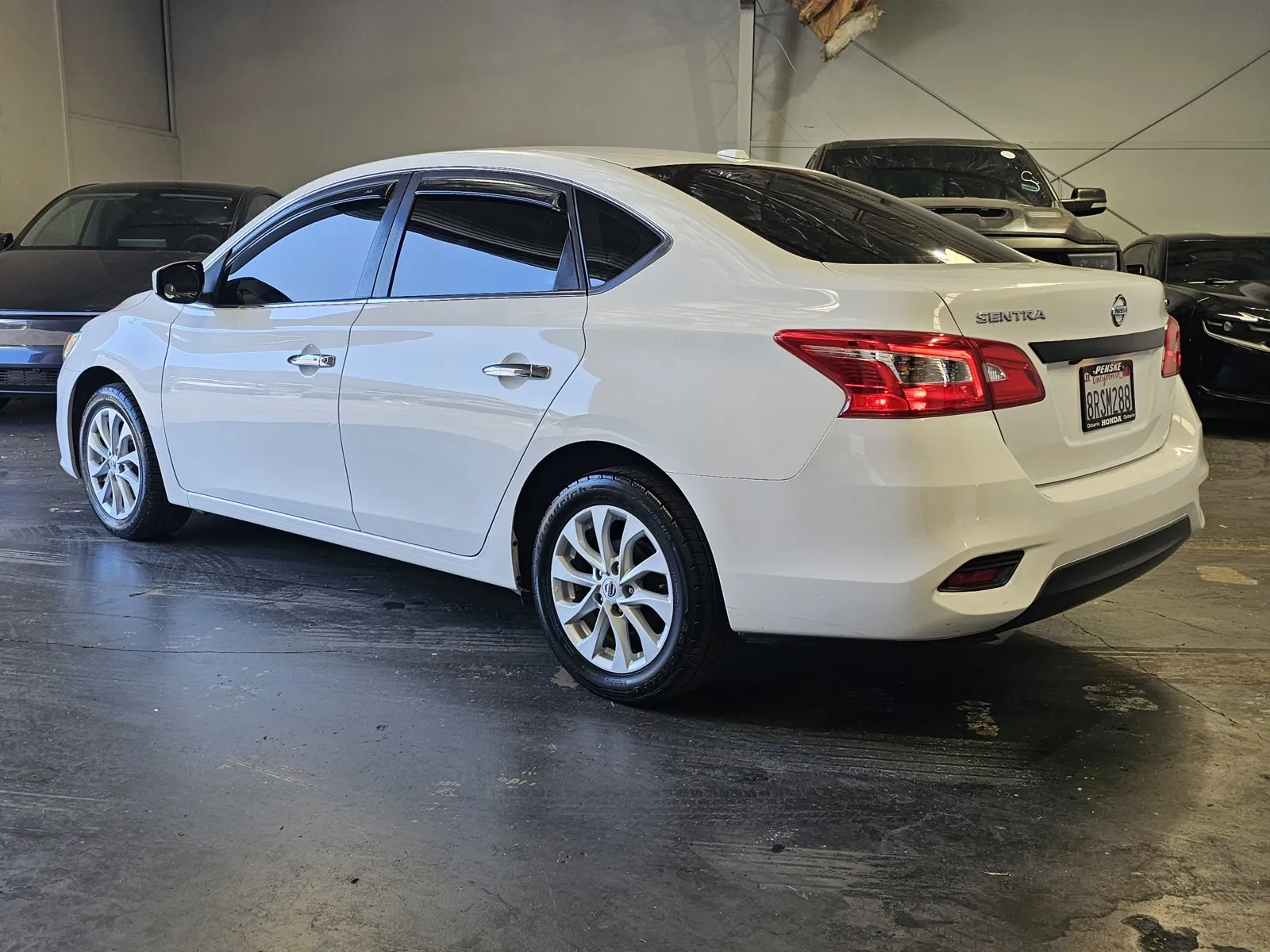 Nissan Sentra photo 2