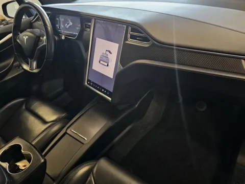 More photos of 2018 Tesla Model X at Premium Autos - Norco, CA