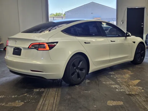 More photos of 2021 Tesla Model 3 Standard Range Plus at Premium Autos - Norco, CA