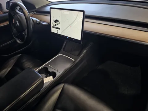 More photos of 2021 Tesla Model 3 Standard Range Plus at Premium Autos - Norco, CA