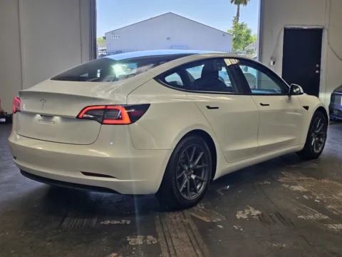 More photos of 2021 Tesla Model 3 Standard Range Plus at Premium Autos - Norco, CA