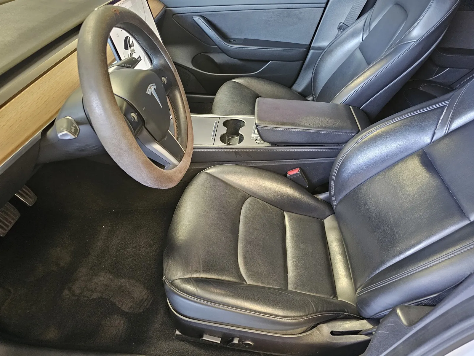Tesla Model 3 photo 14