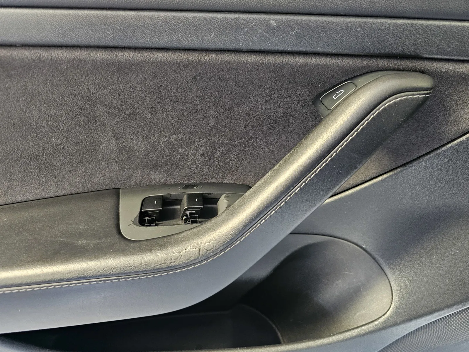 Tesla Model 3 photo 13