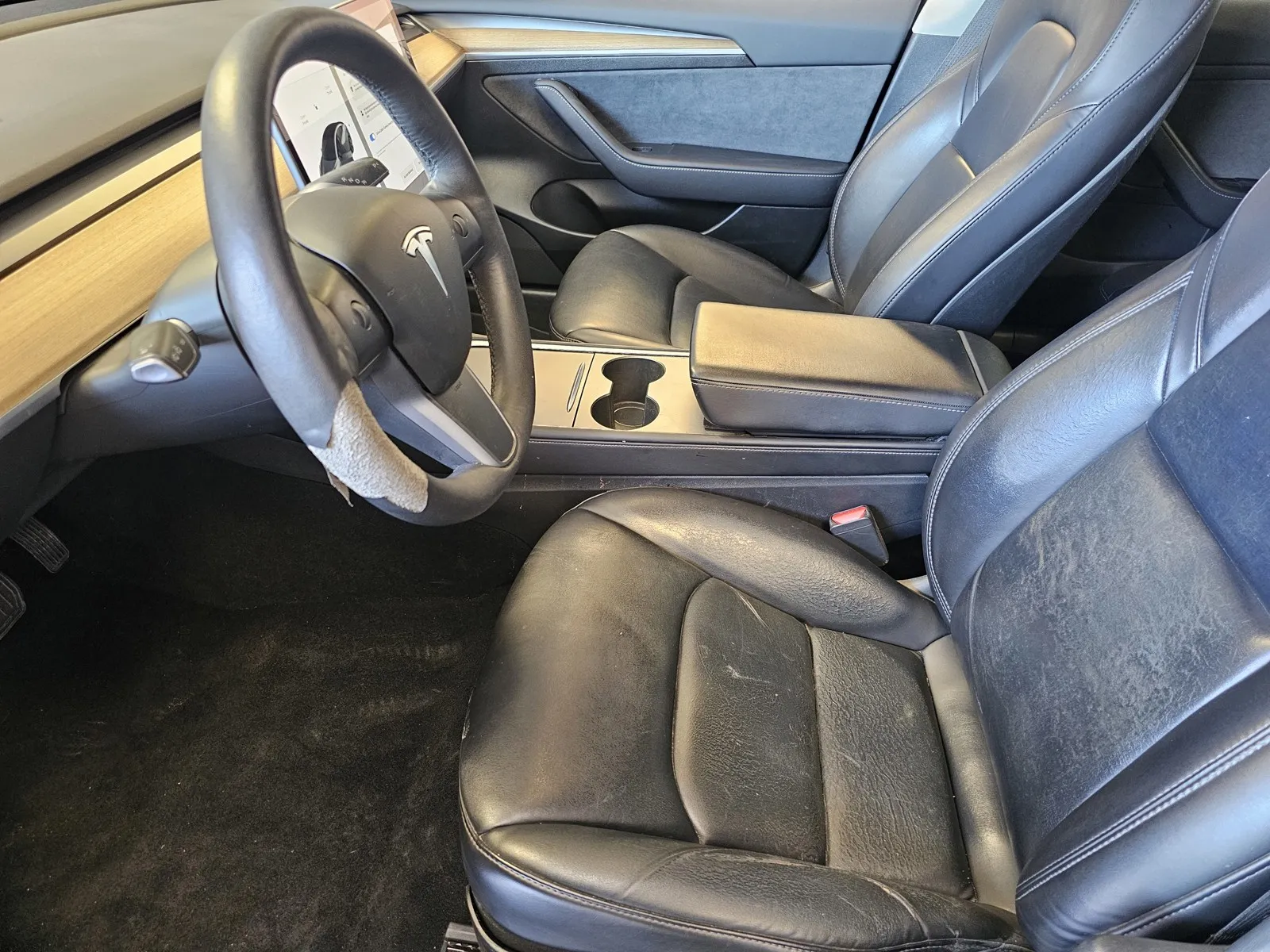 Tesla Model 3 photo 14