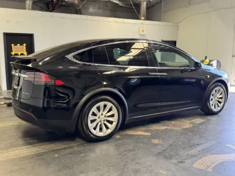 More photos of 2021 Tesla Model X Long Range Plus at Premium Autos - Norco, CA