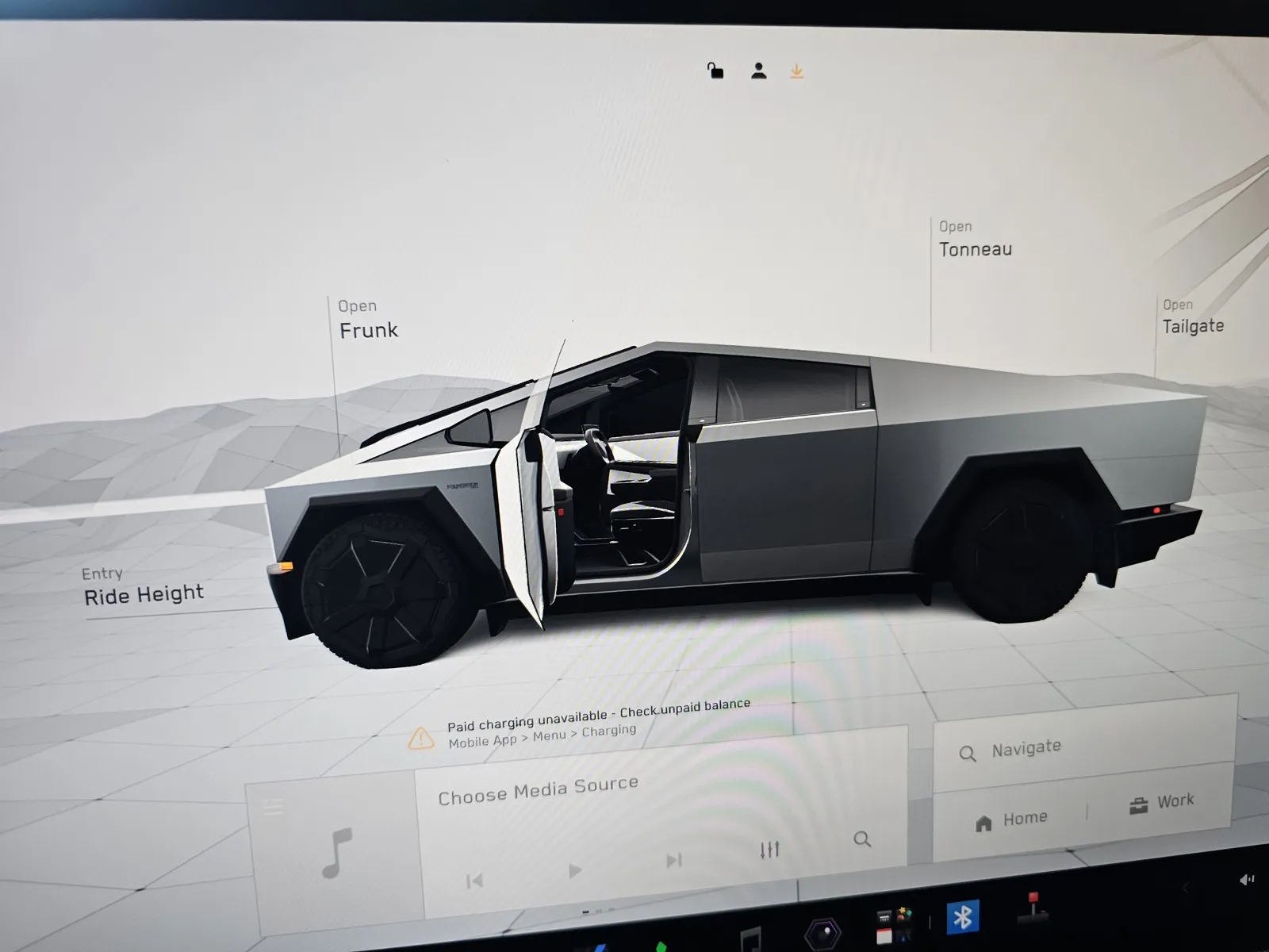 Tesla Cybertruck photo 16