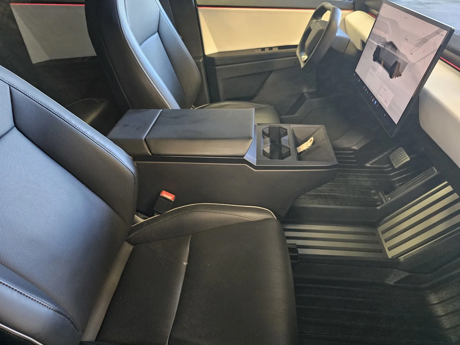 Tesla Cybertruck photo 7