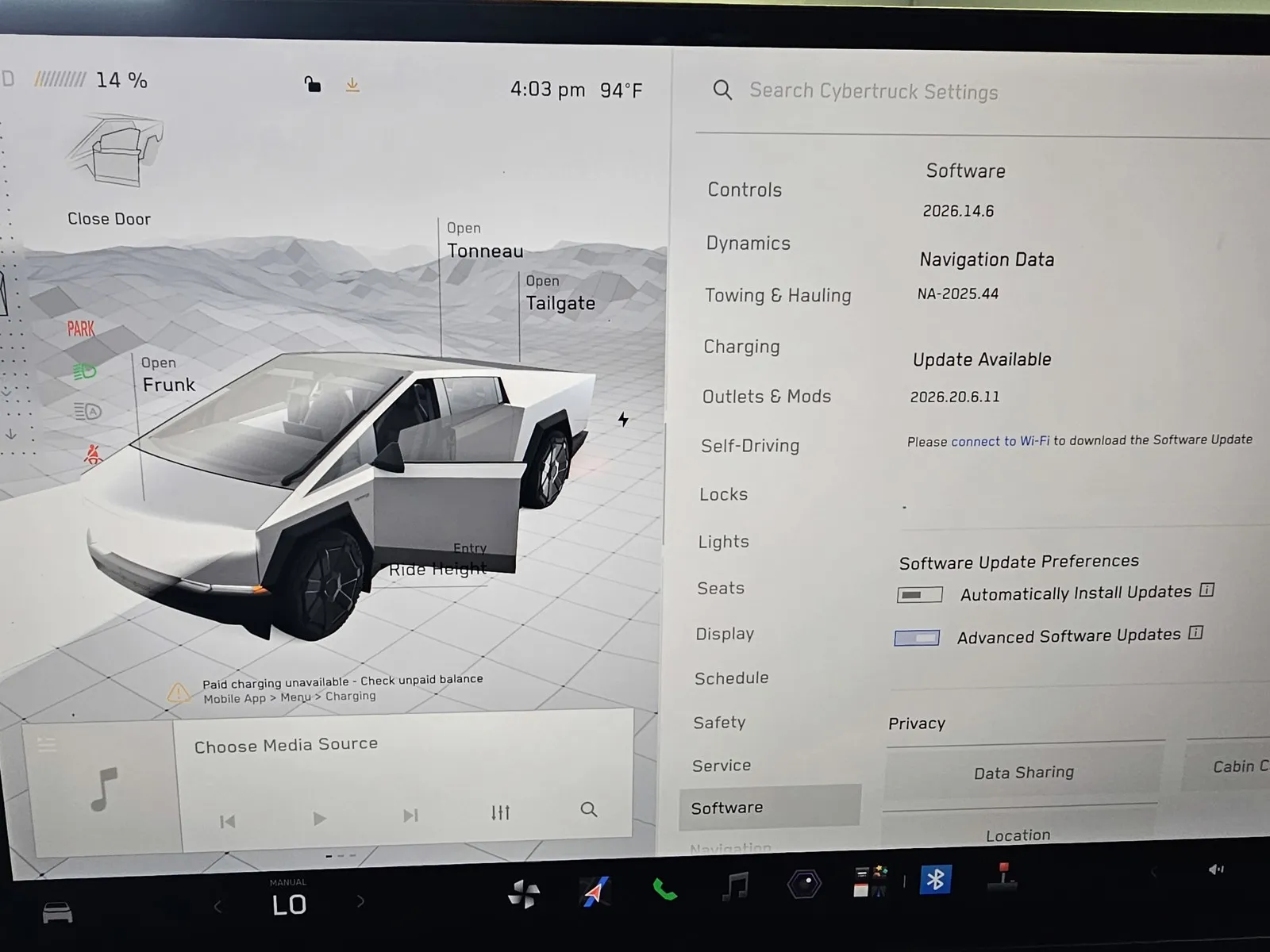 Tesla Cybertruck photo 18