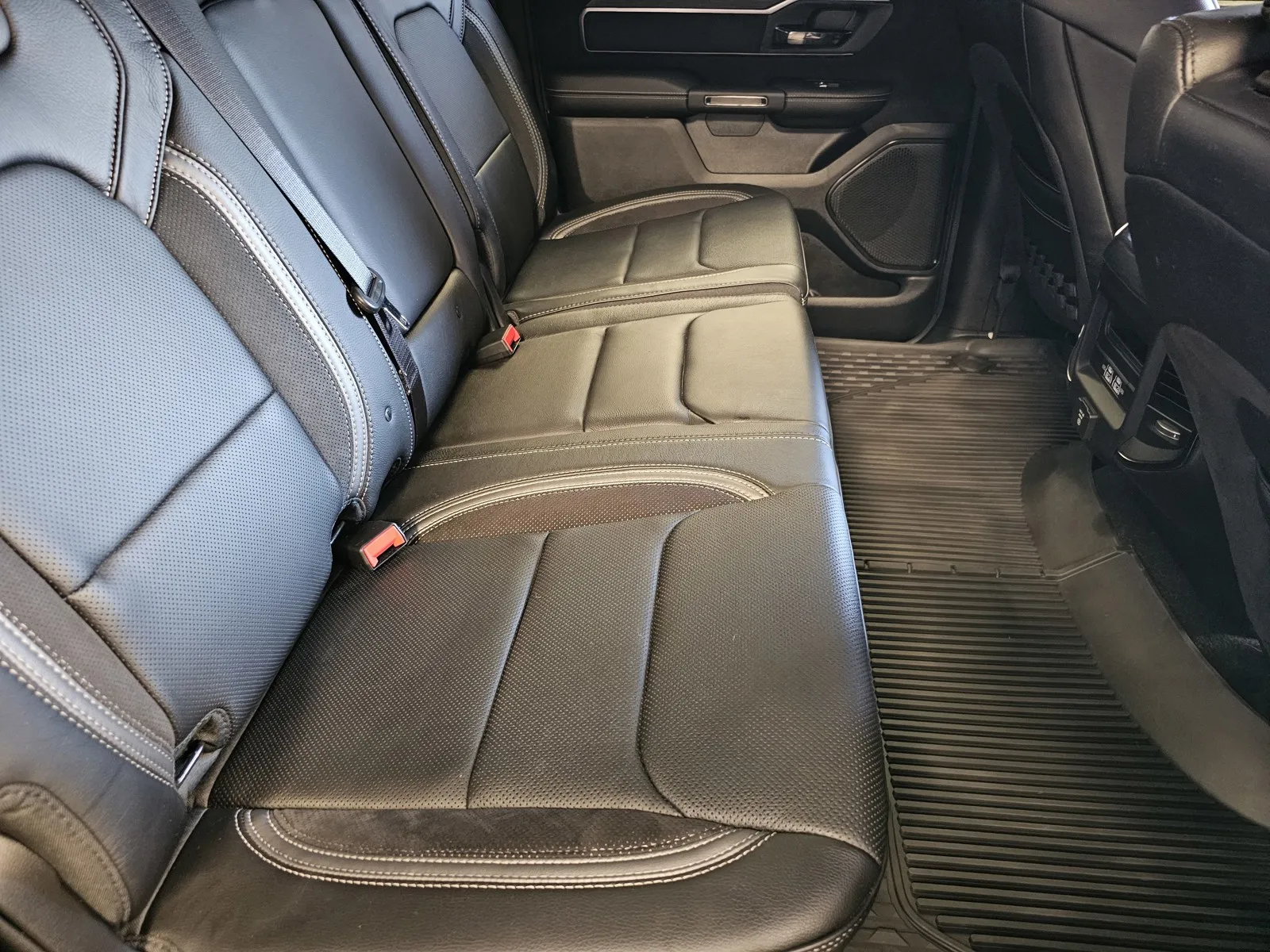 Ram 1500 photo 9
