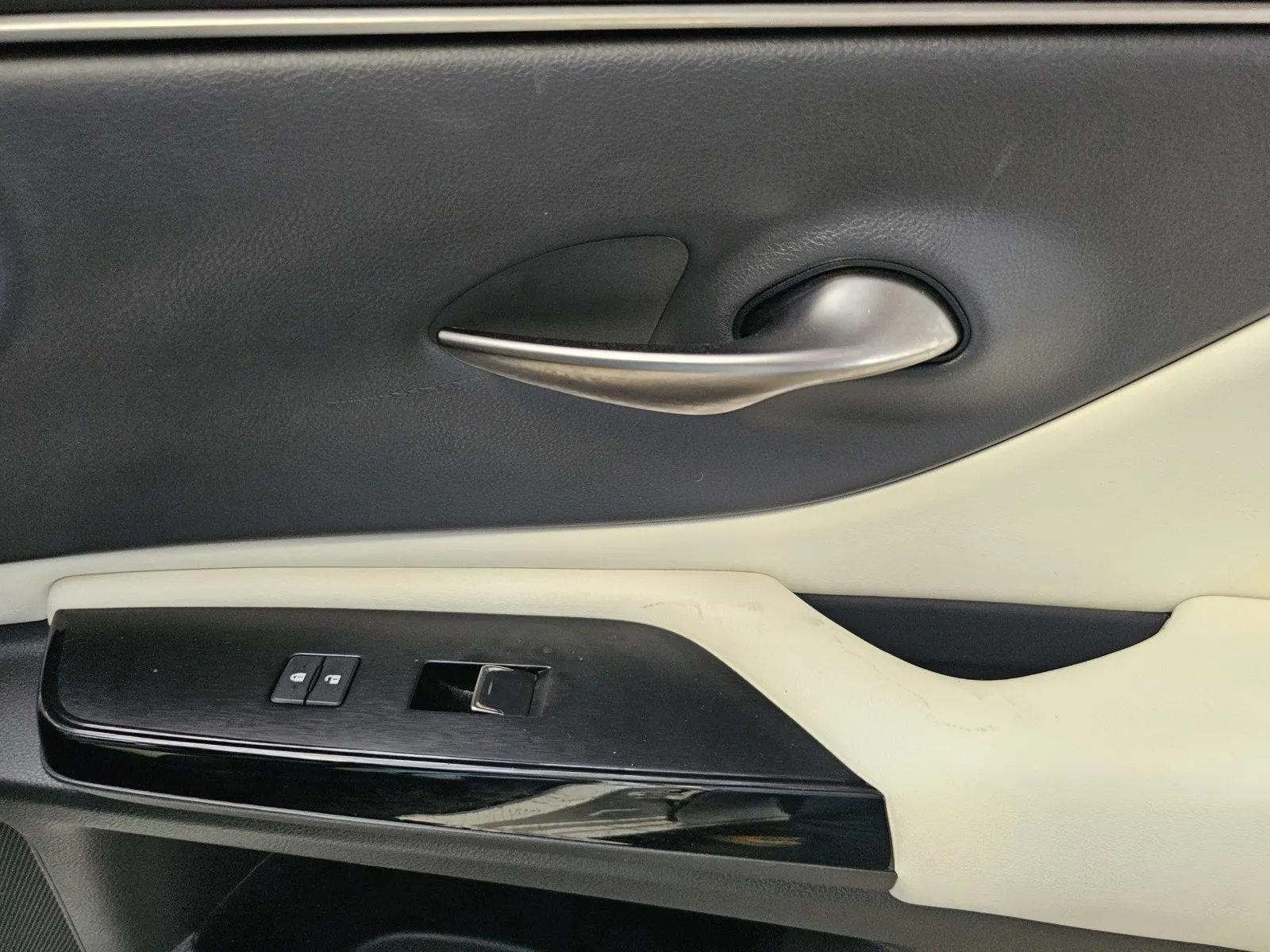 Lexus ES photo 6