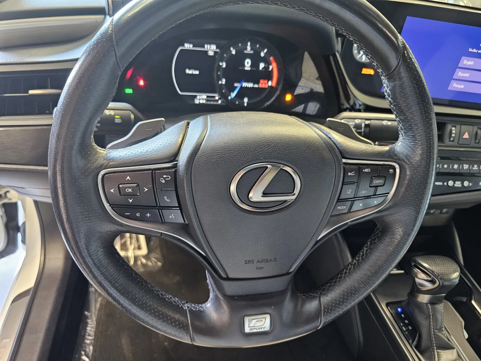 Lexus ES photo 14