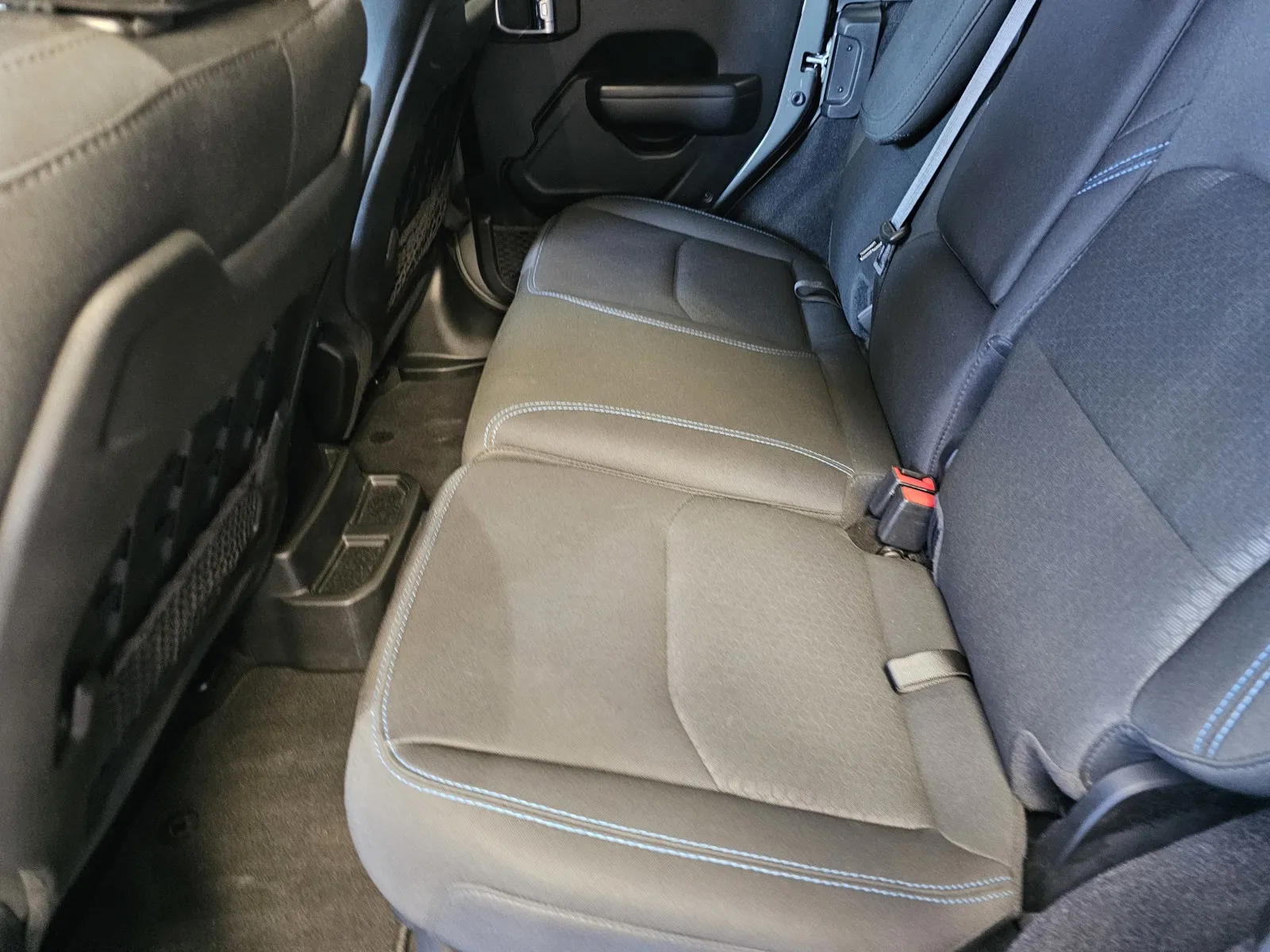 Jeep Wrangler photo 12