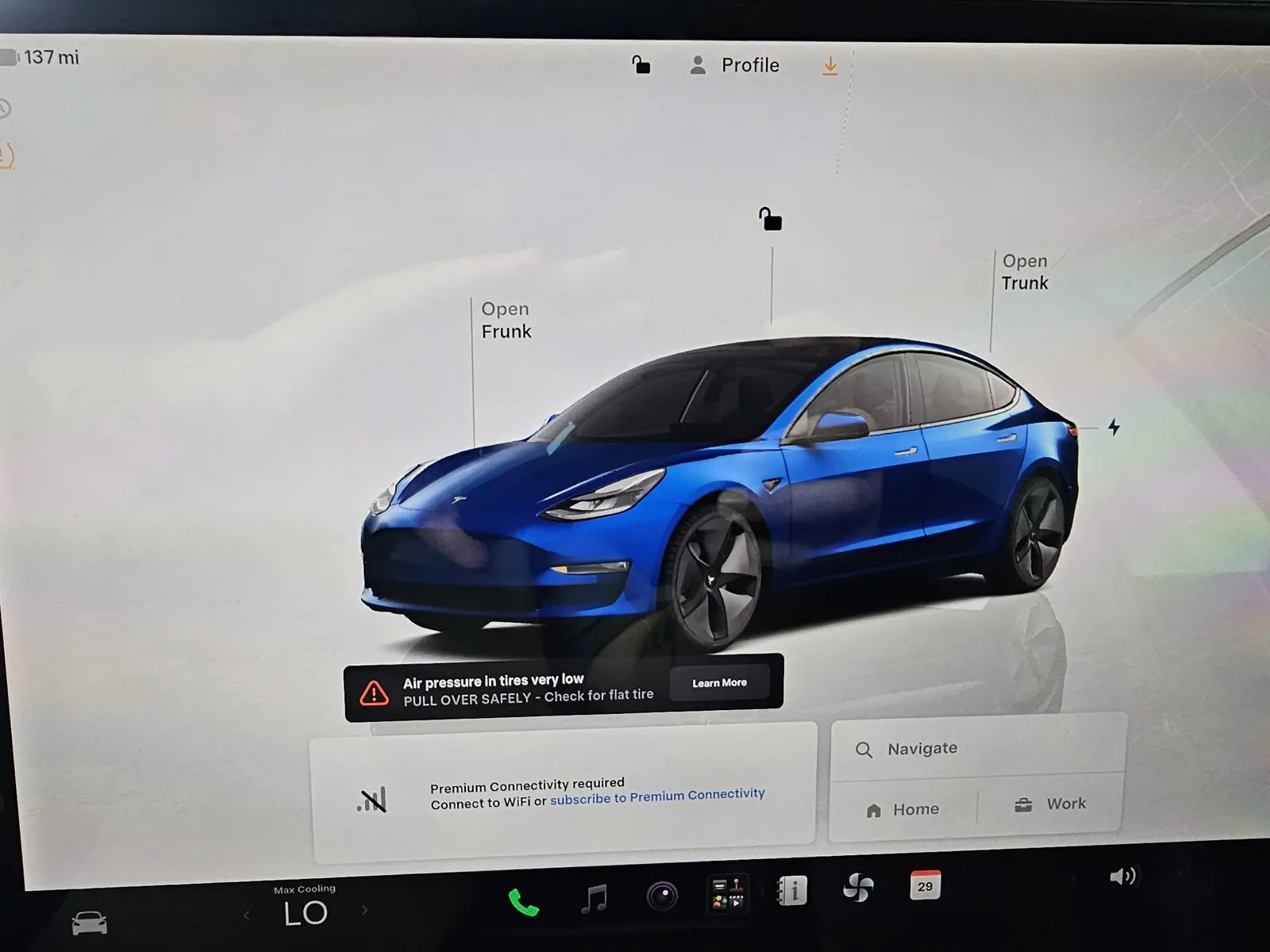 Tesla Model 3 photo 16