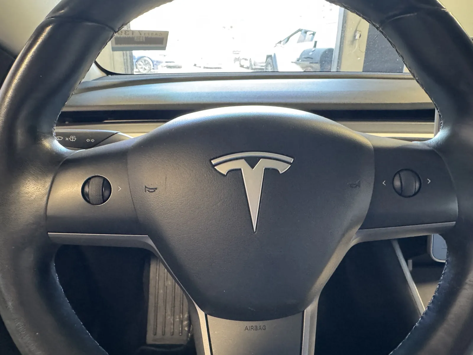 Tesla Model 3 photo 20