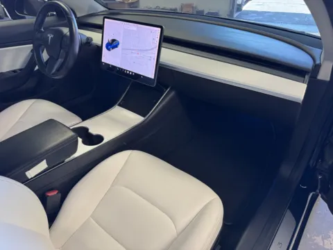 More photos of 2018 Tesla Model 3 at Premium Autos - Norco, CA