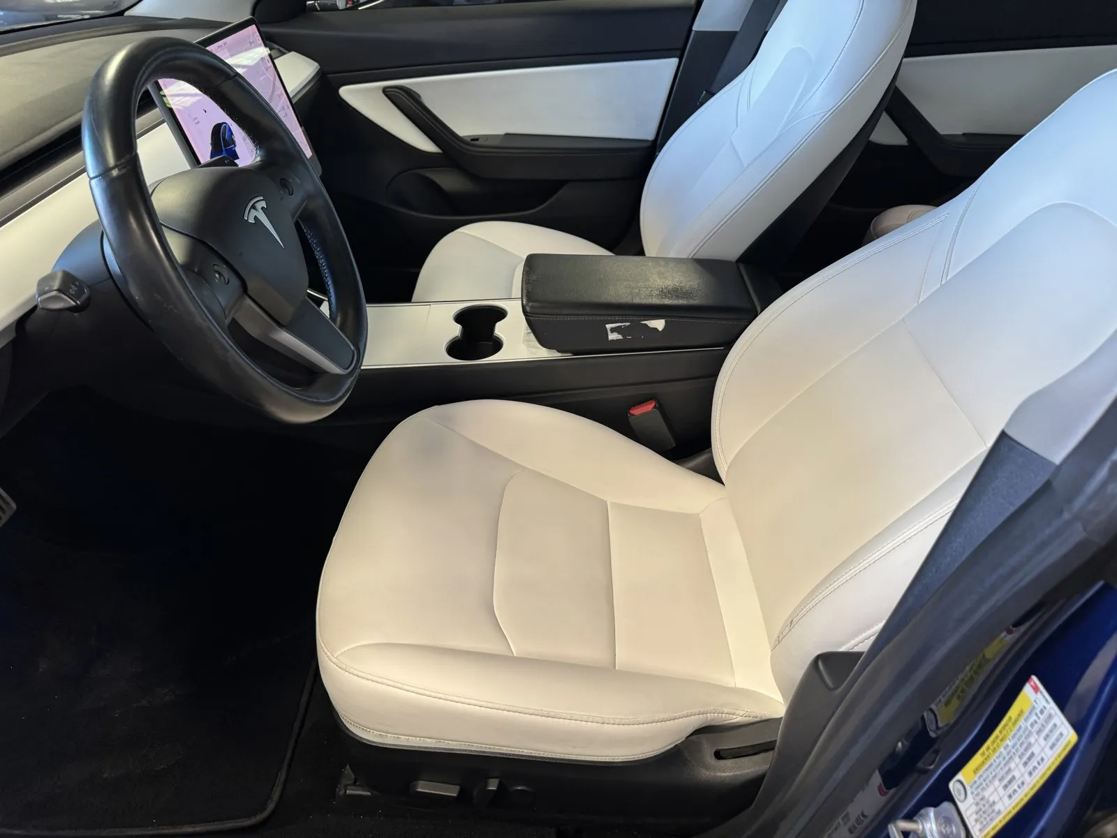 Tesla Model 3 photo 11