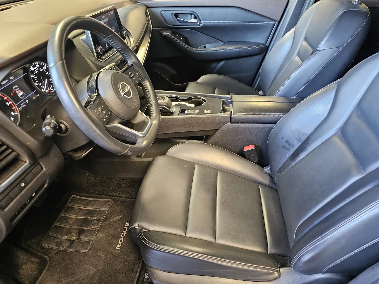 Nissan Rogue photo 15