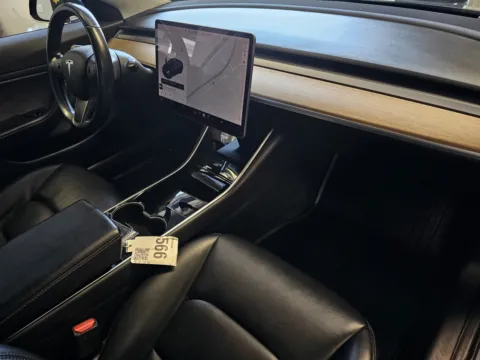 More photos of 2019 Tesla Model 3 at Premium Autos - Norco, CA