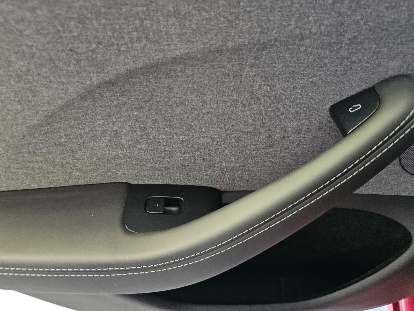 Tesla Model 3 photo 11