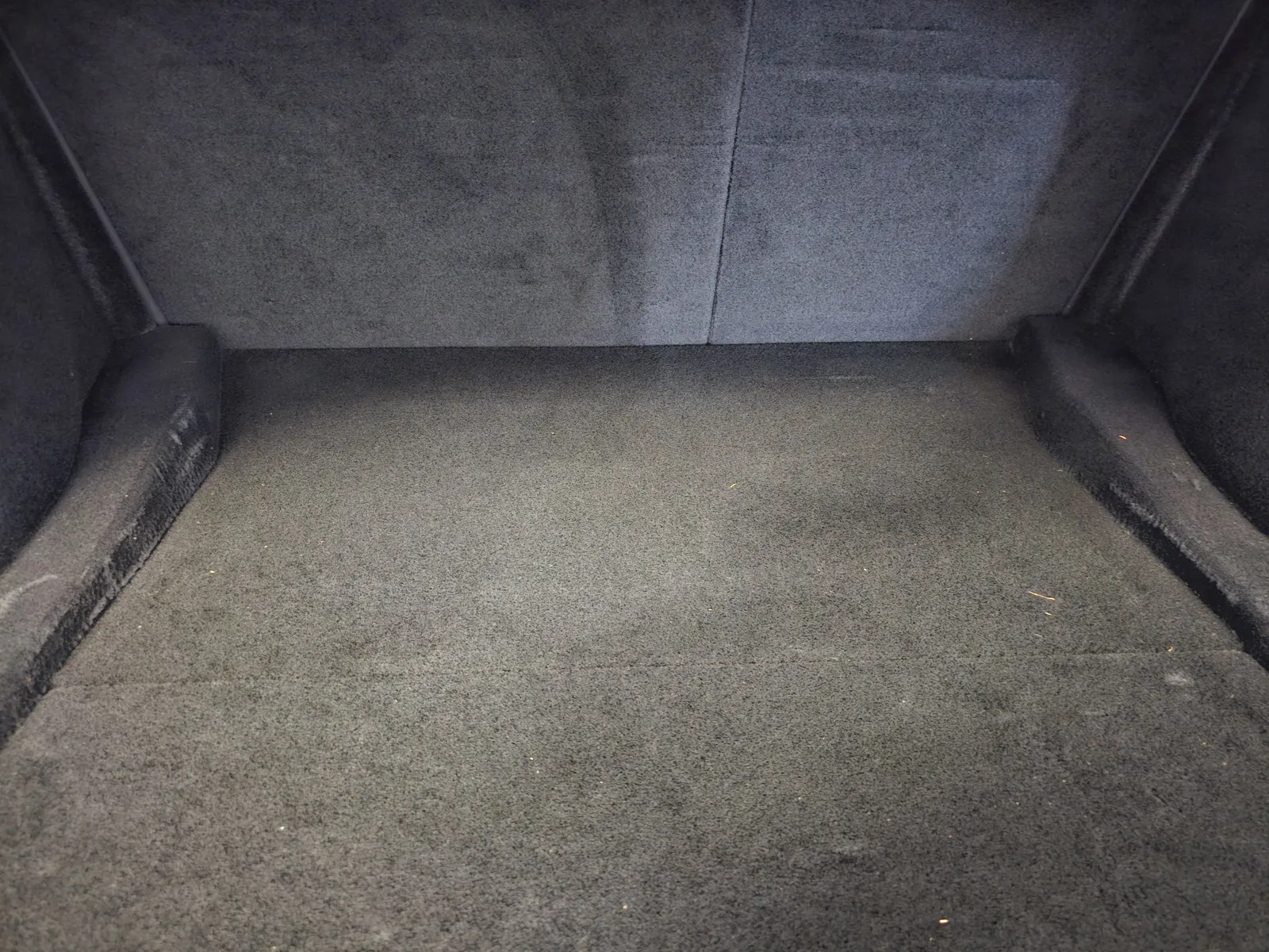 Tesla Model 3 photo 10