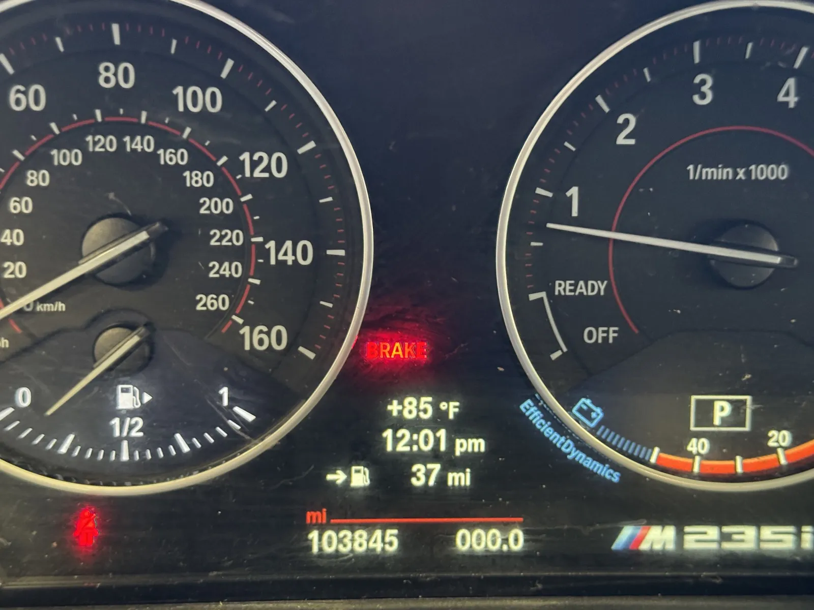 BMW 2 Series photo 18