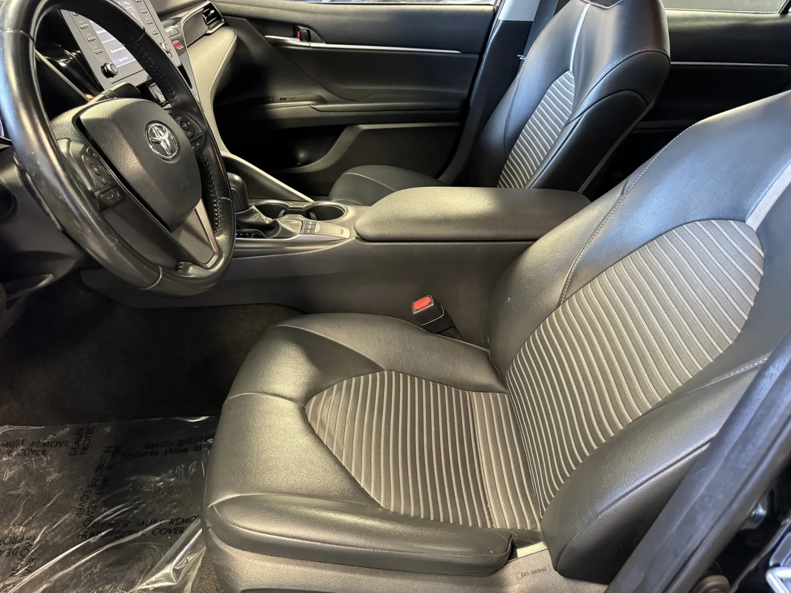 Toyota Camry photo 11