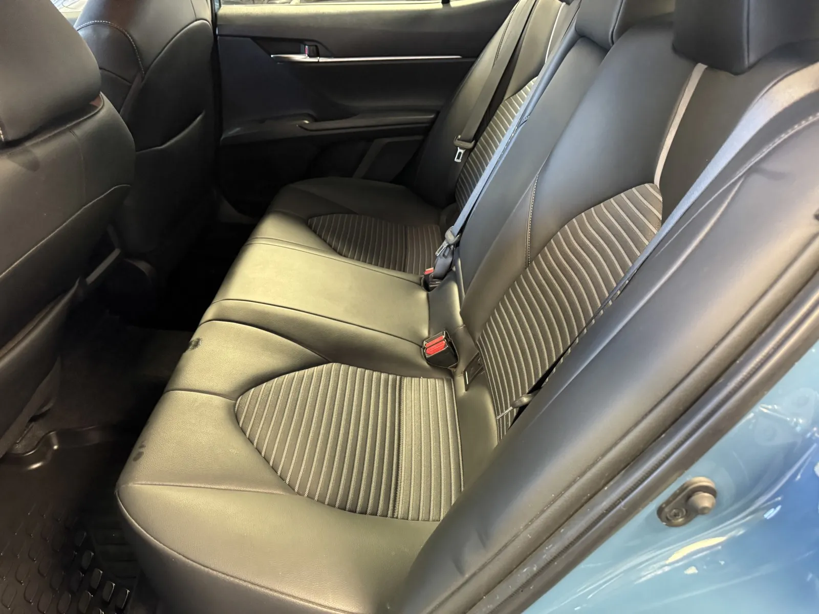 Toyota Camry photo 10