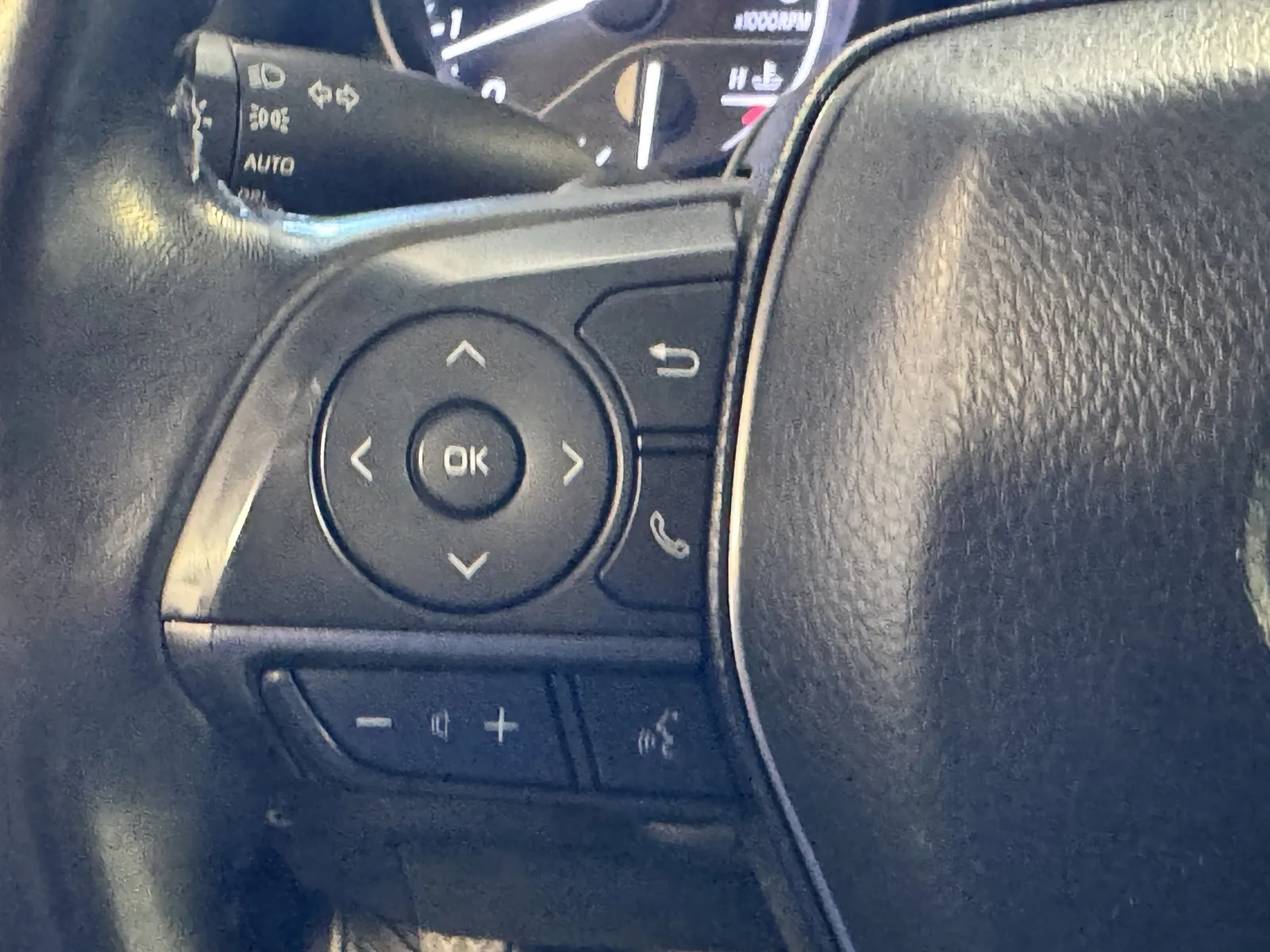 Toyota Camry photo 17