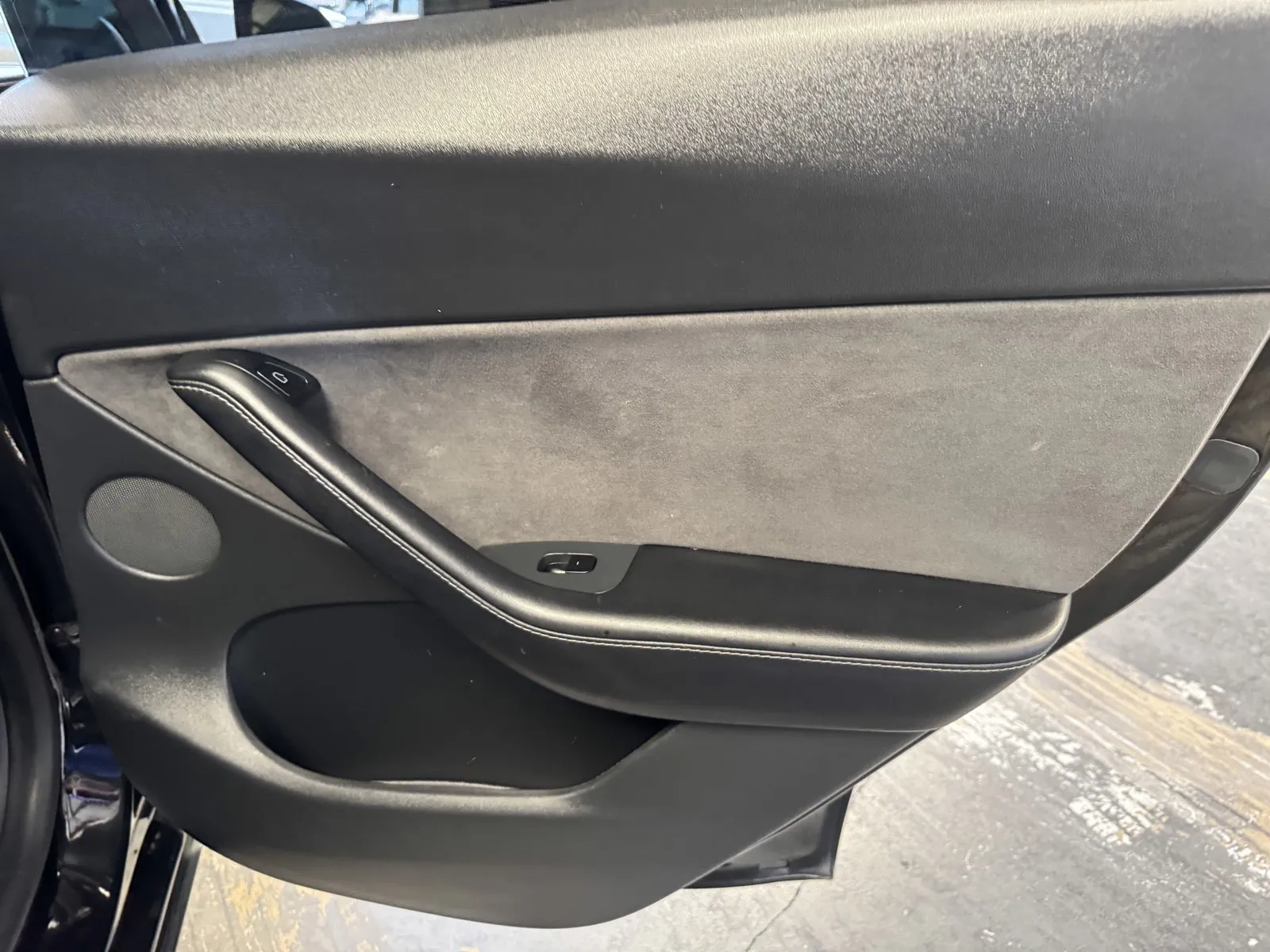 Tesla Model Y photo 9