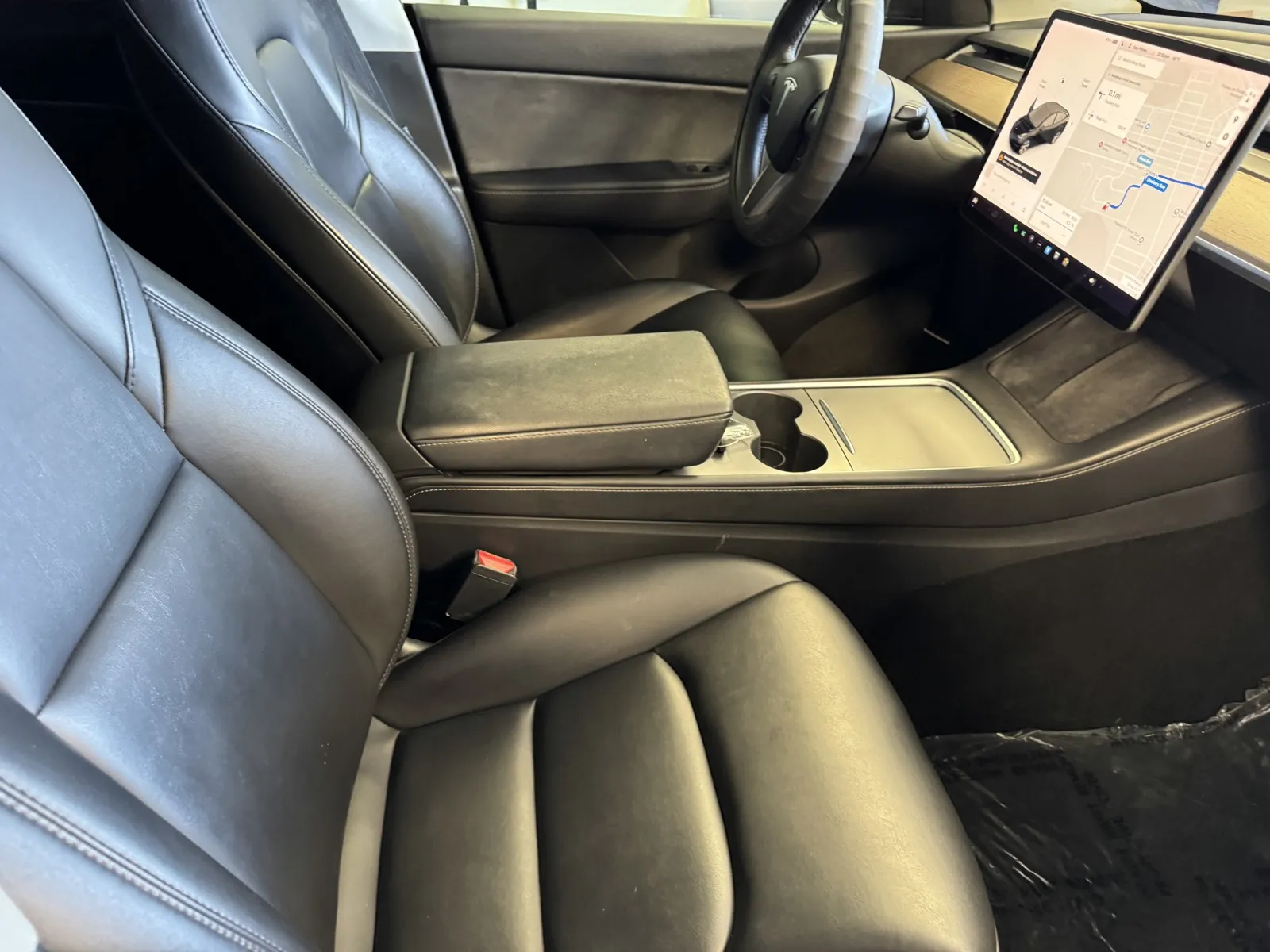 Tesla Model Y photo 6