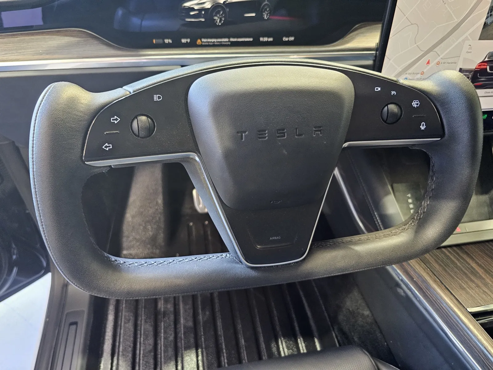 Tesla Model X photo 13
