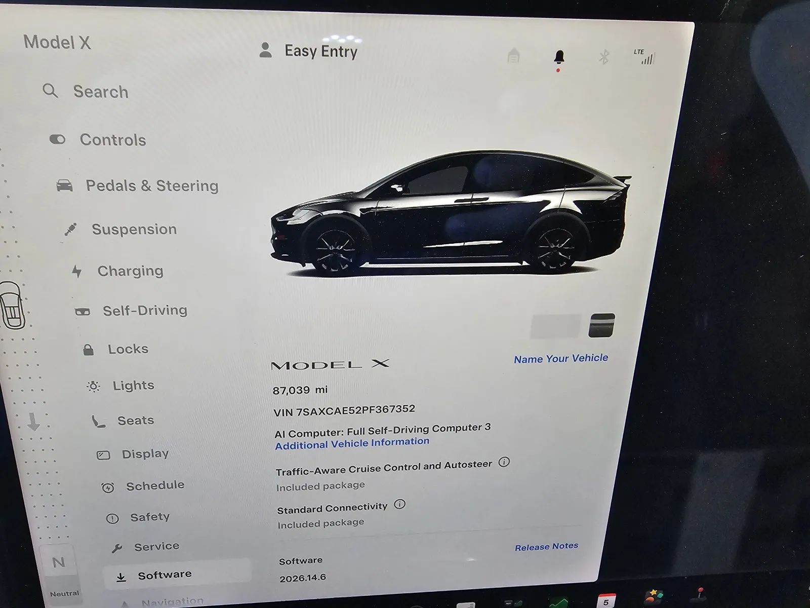 Tesla Model X photo 15