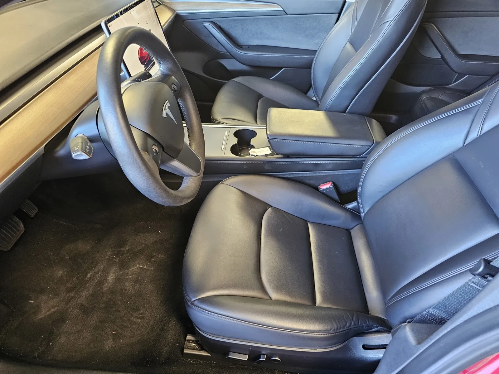Tesla Model 3 photo 13