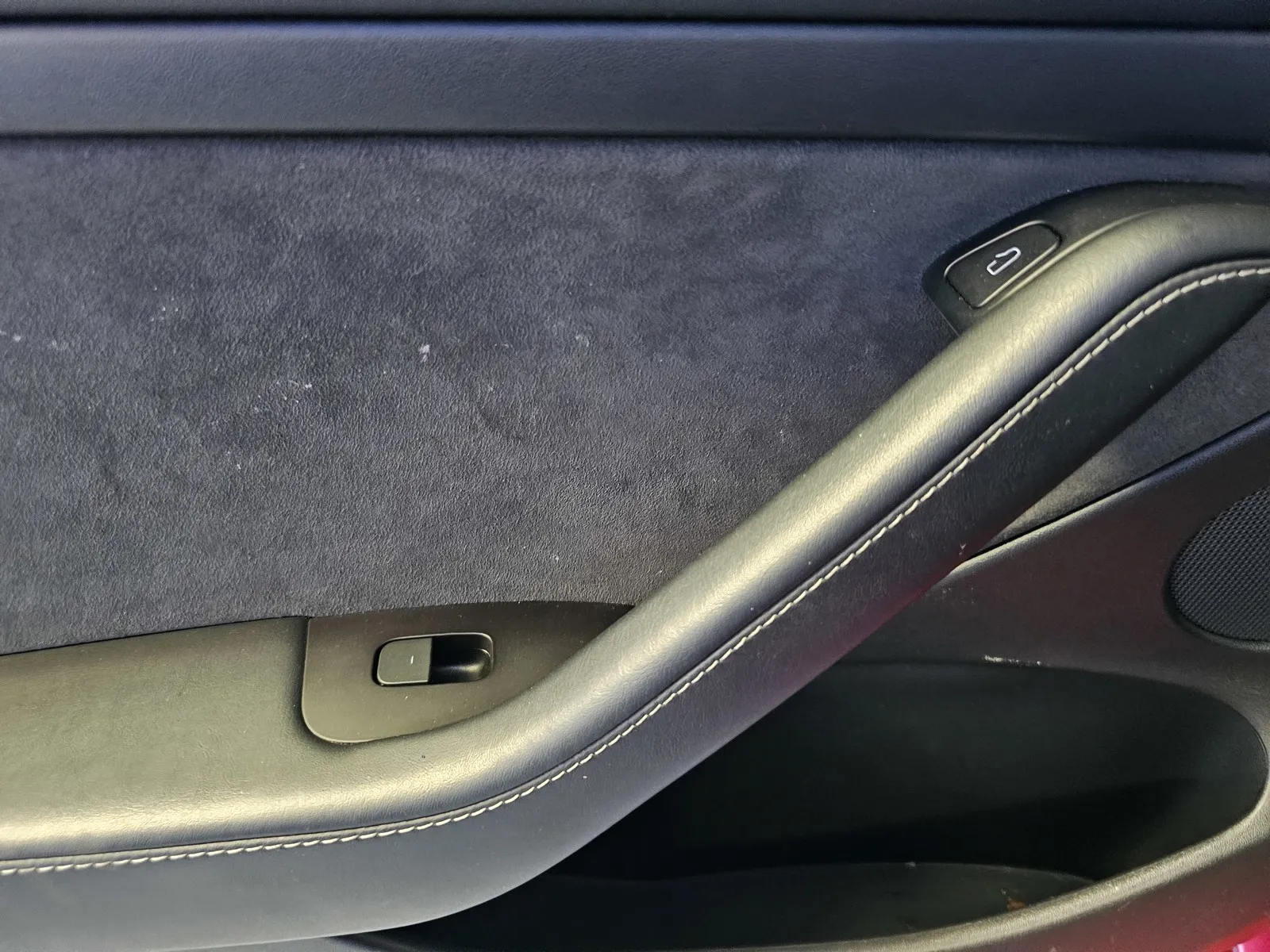Tesla Model 3 photo 10
