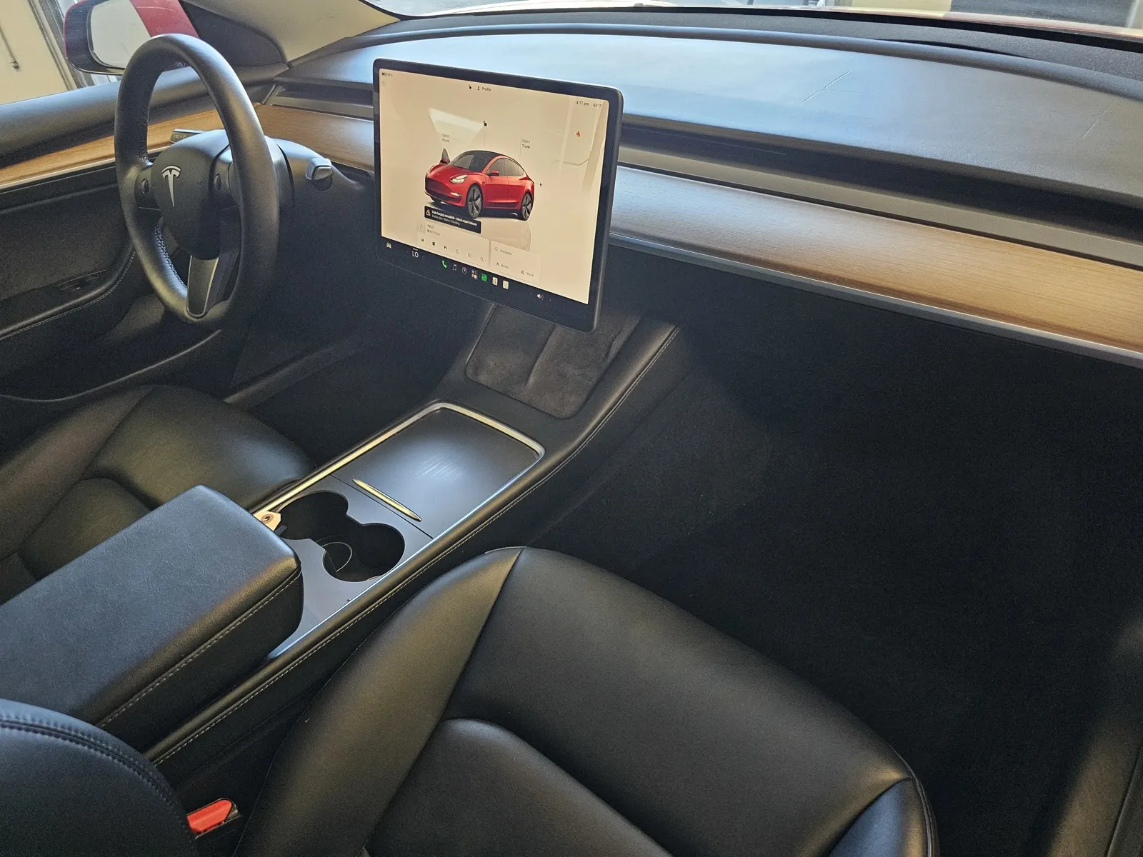 Tesla Model 3 photo 5