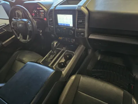 More photos of 2019 Ford F-150 Raptor at Premium Autos - Norco, CA