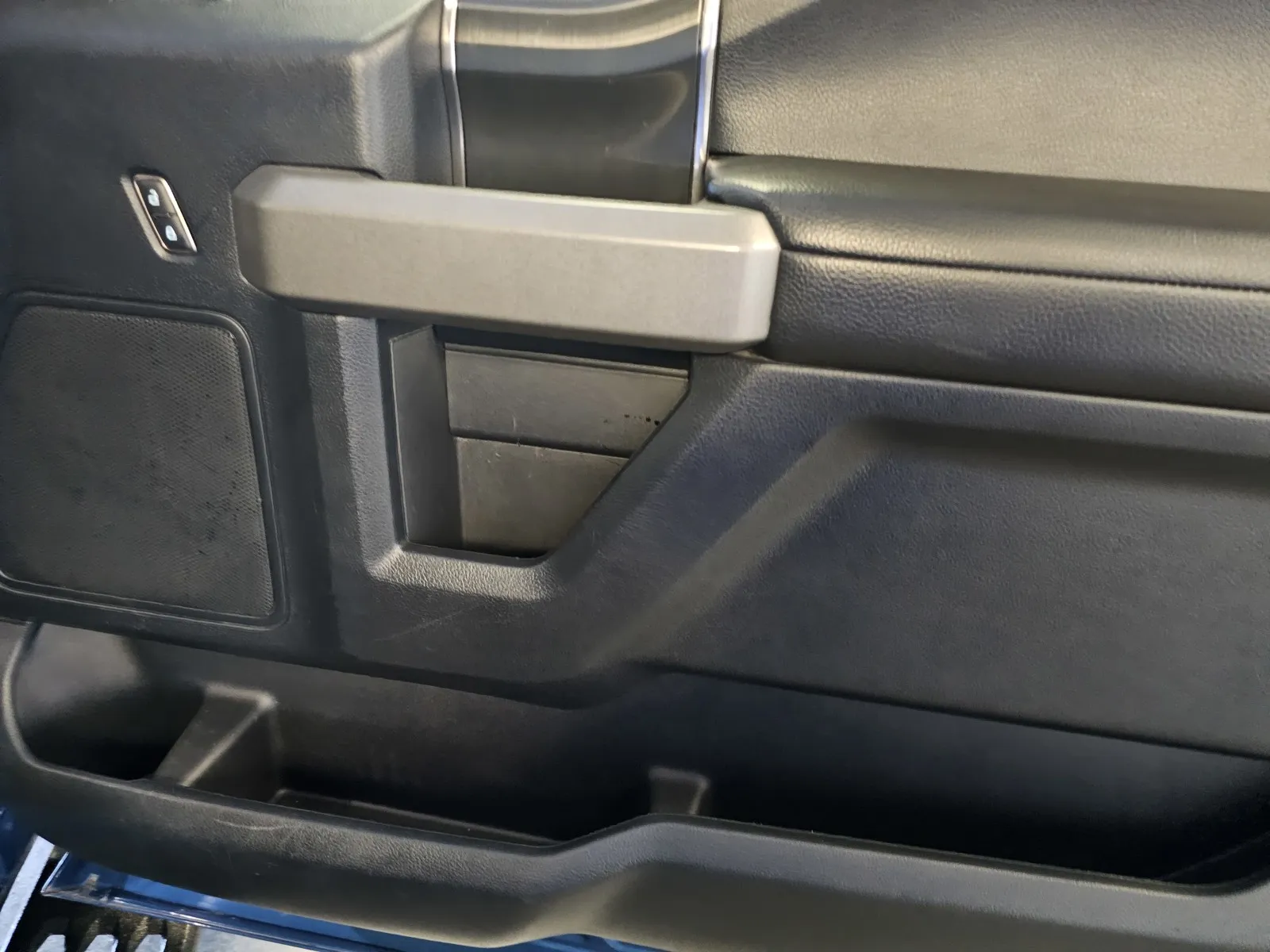 Ford F-150 photo 6