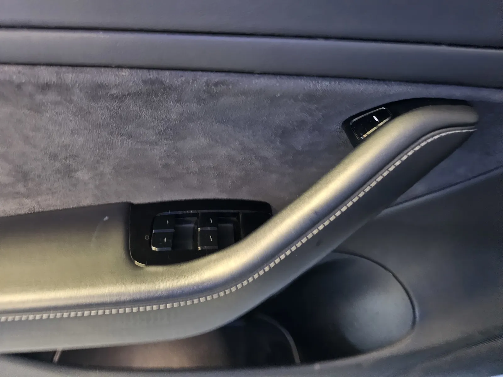 Tesla Model 3 photo 13