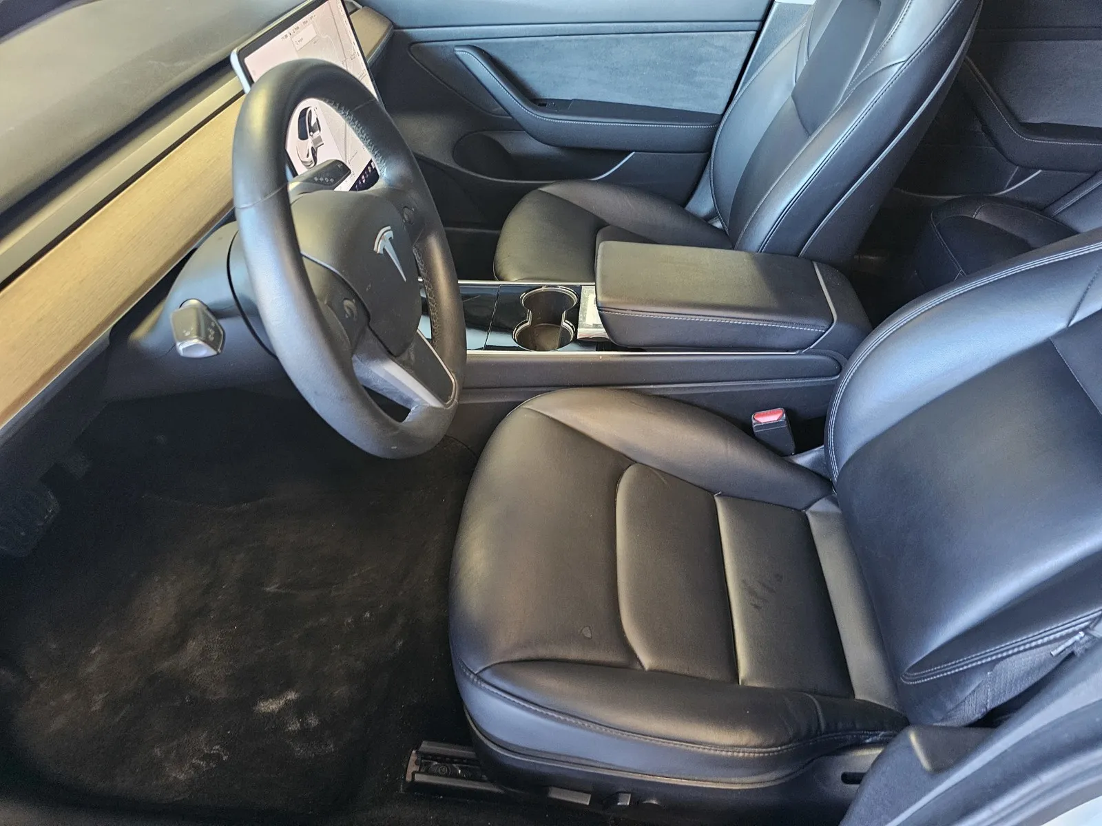 Tesla Model 3 photo 14