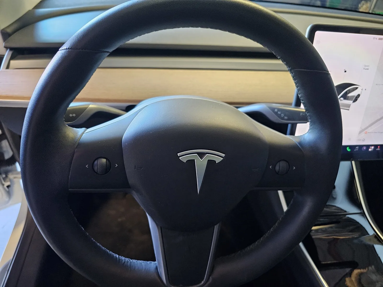 Tesla Model 3 photo 15