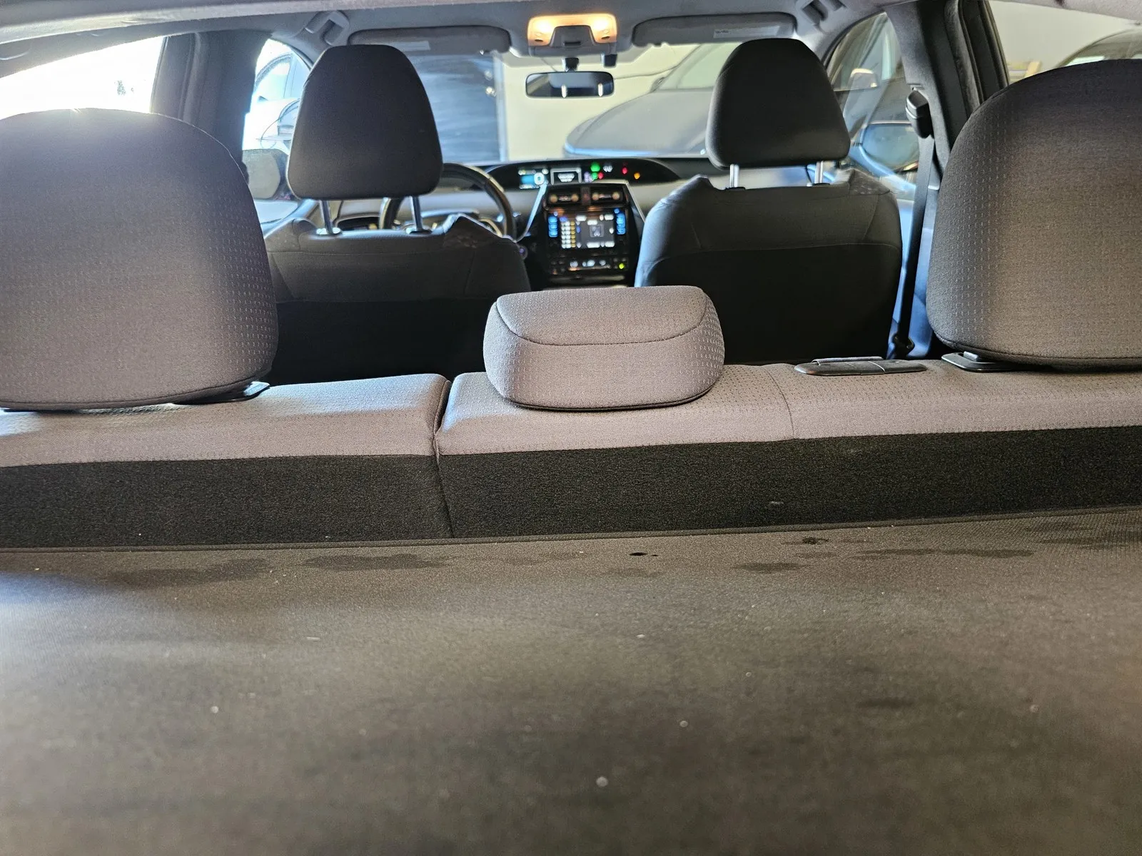 Toyota Prius photo 11