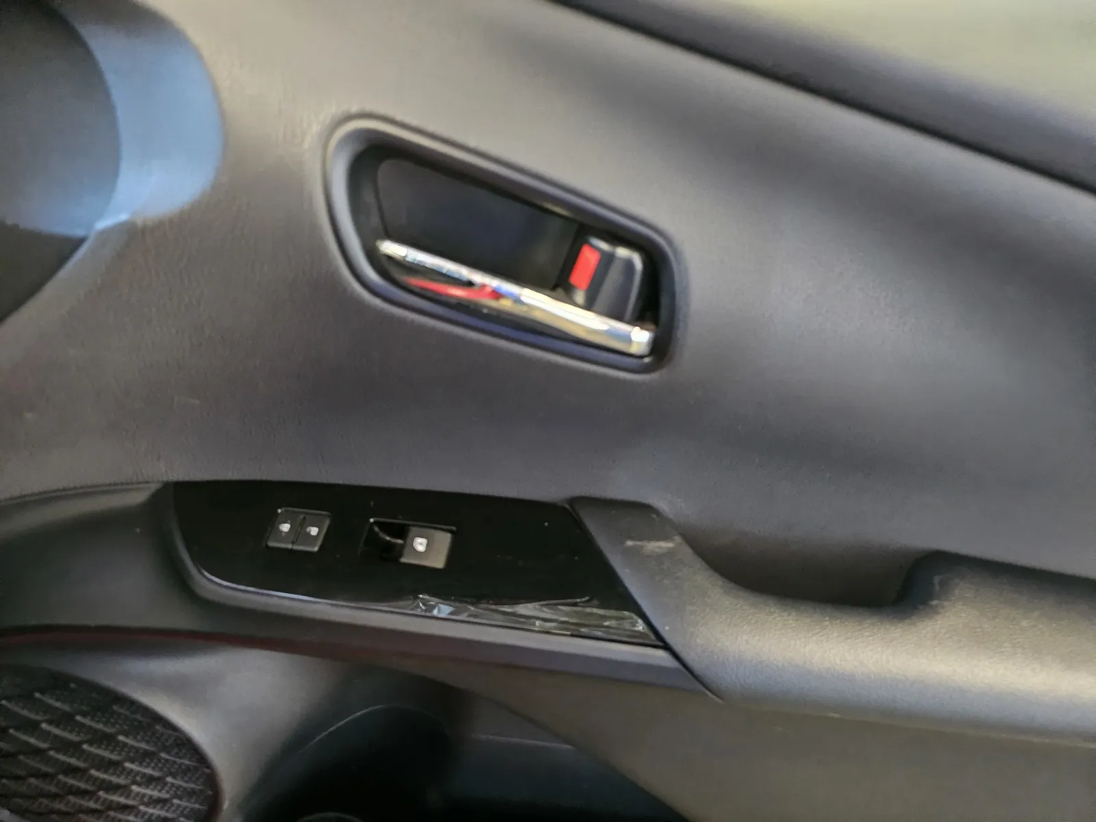 Toyota Prius photo 6