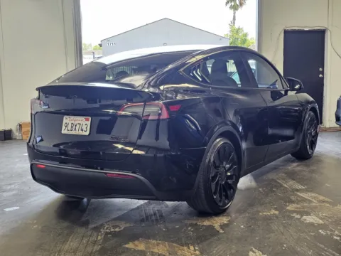 More photos of 2022 Tesla Model Y Performance at Premium Autos - Norco, CA