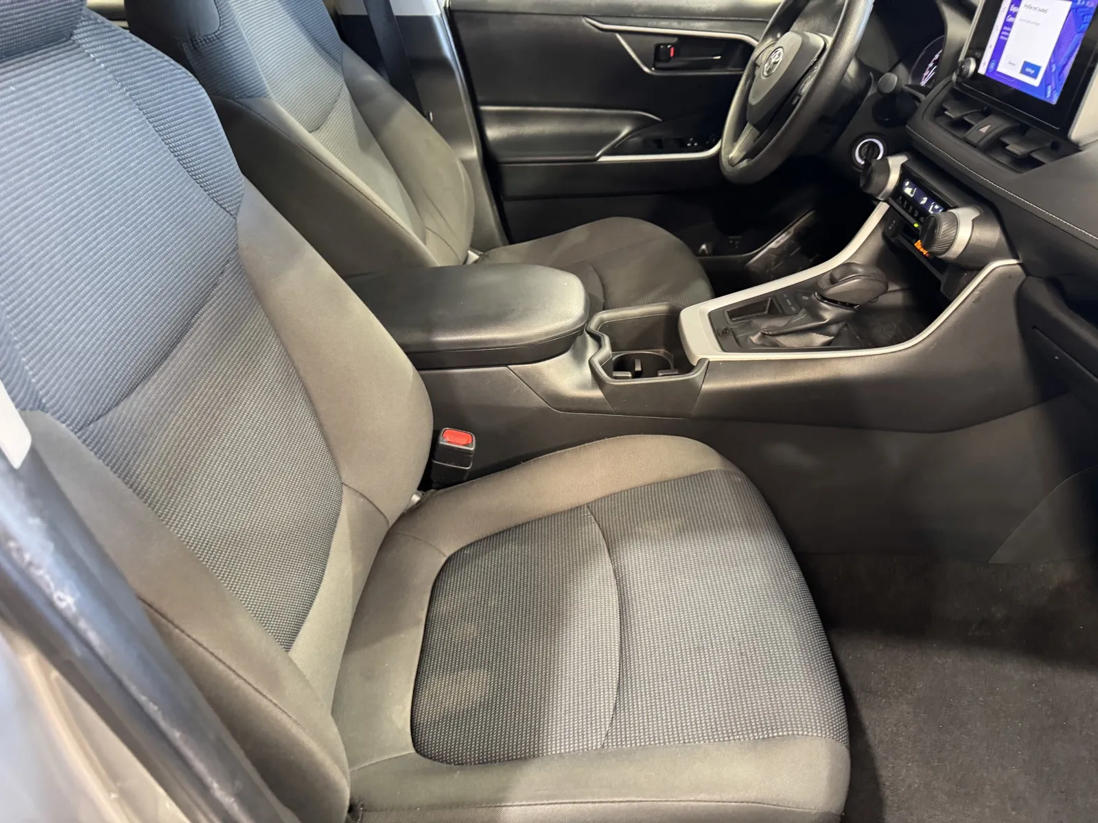 Toyota RAV4 photo 6