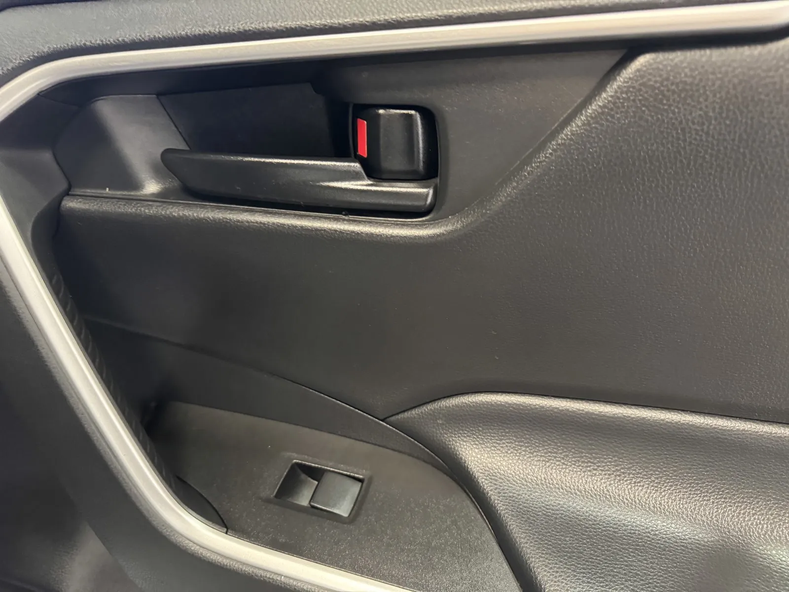 Toyota RAV4 photo 11