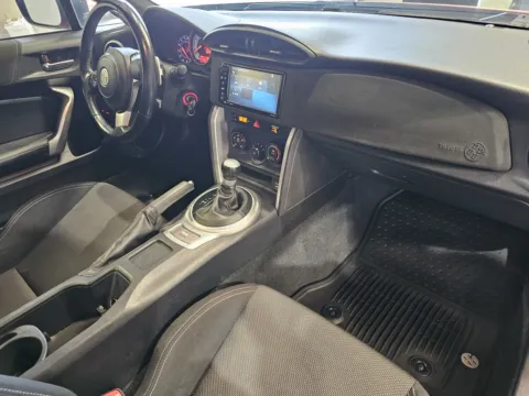 More photos of 2019 Toyota 86 at Premium Autos - Norco, CA