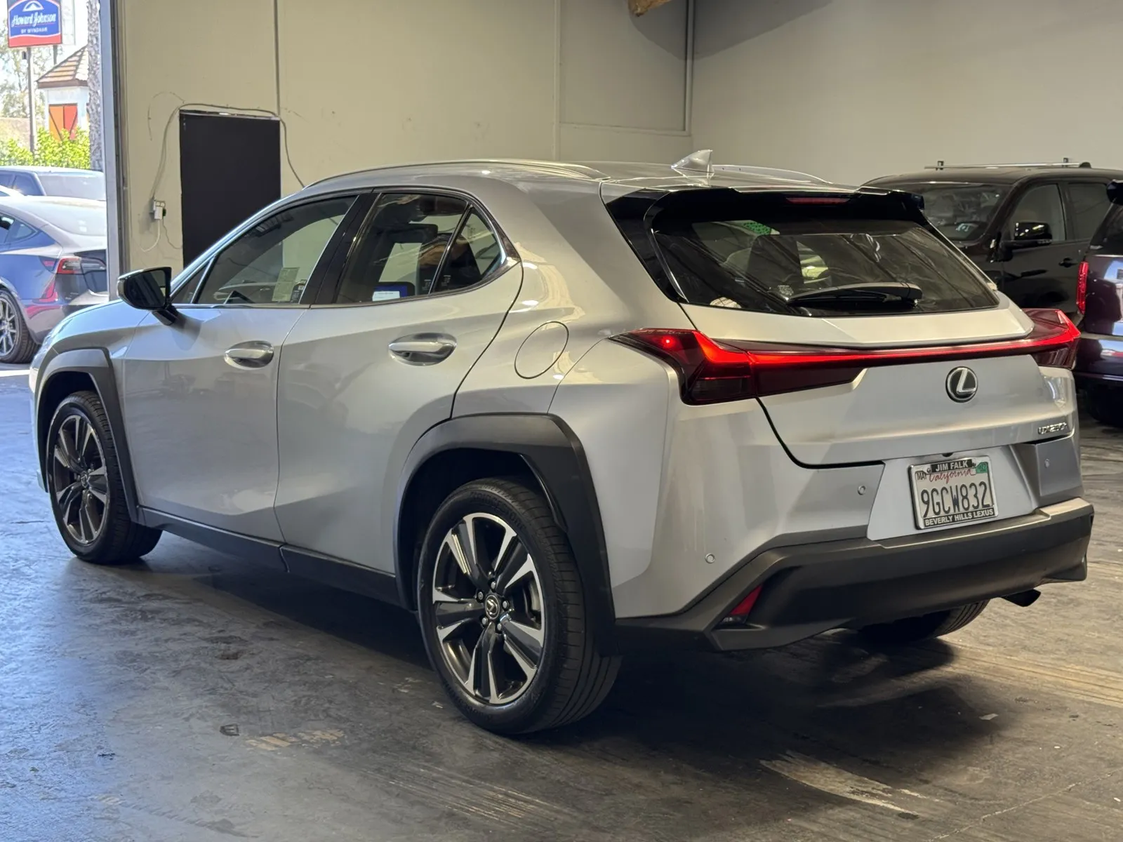 Lexus UX photo 2
