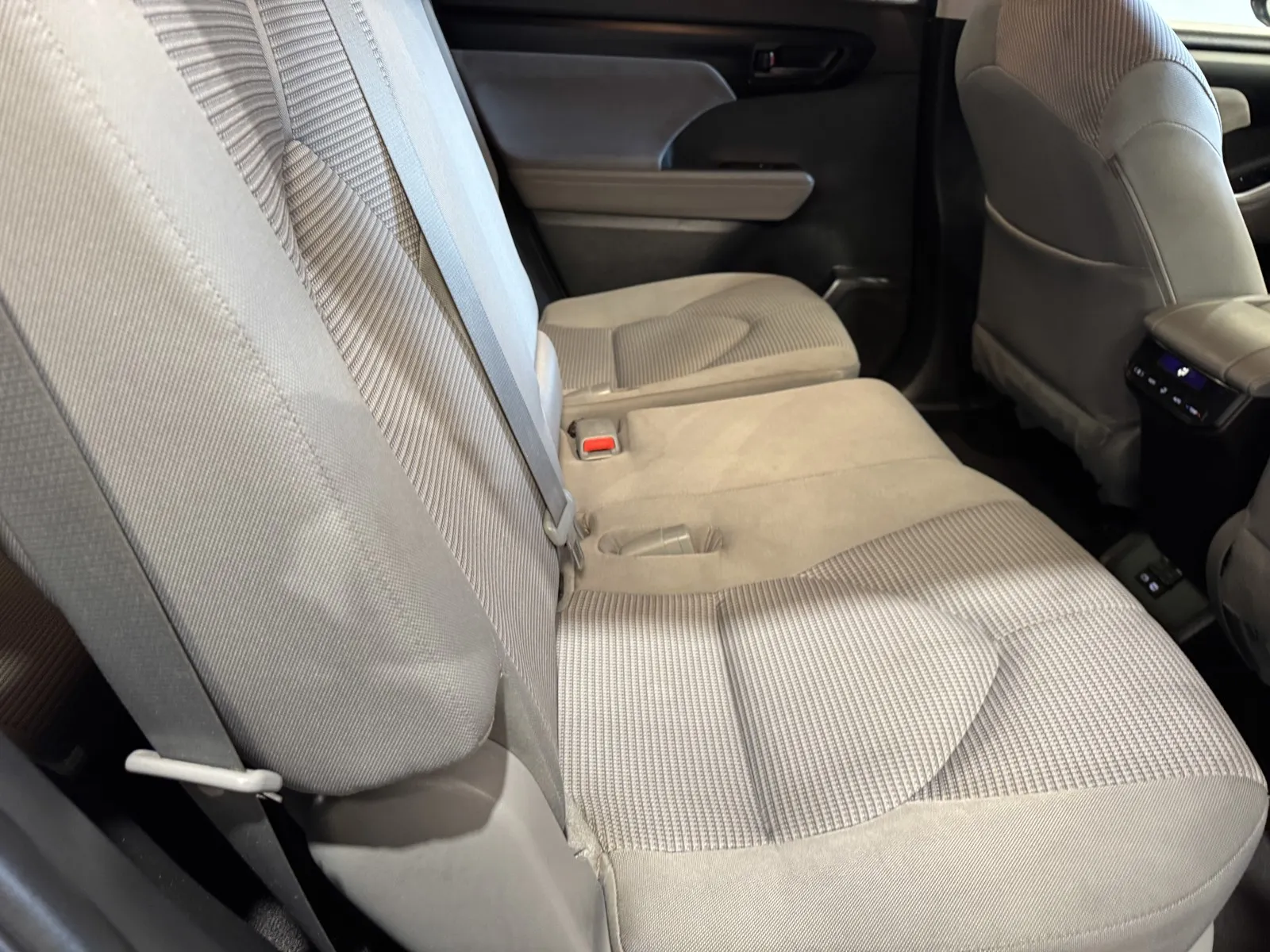 Toyota Highlander photo 8