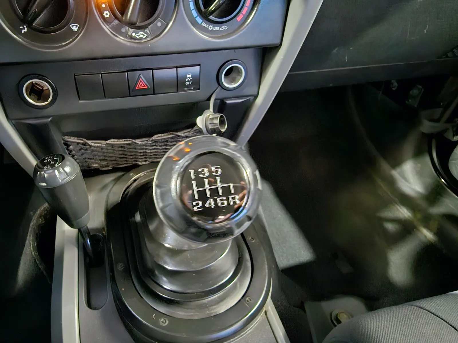 Jeep Wrangler photo 14